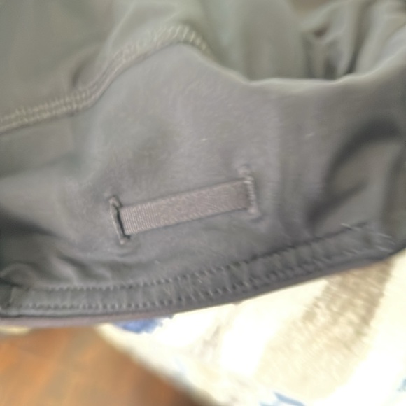 Lululemon speed up shorts black with reflective dots - Picture 8 of 8